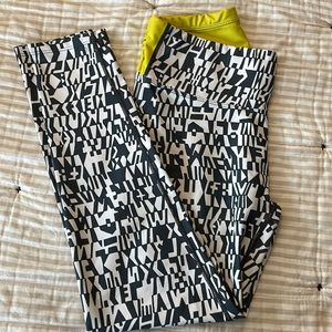 Oiselle Spandos Girl Code 7/8 Leggings
